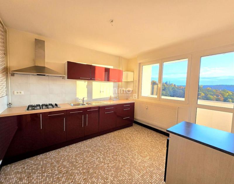 Appartement - 108 m² - 5 pièces