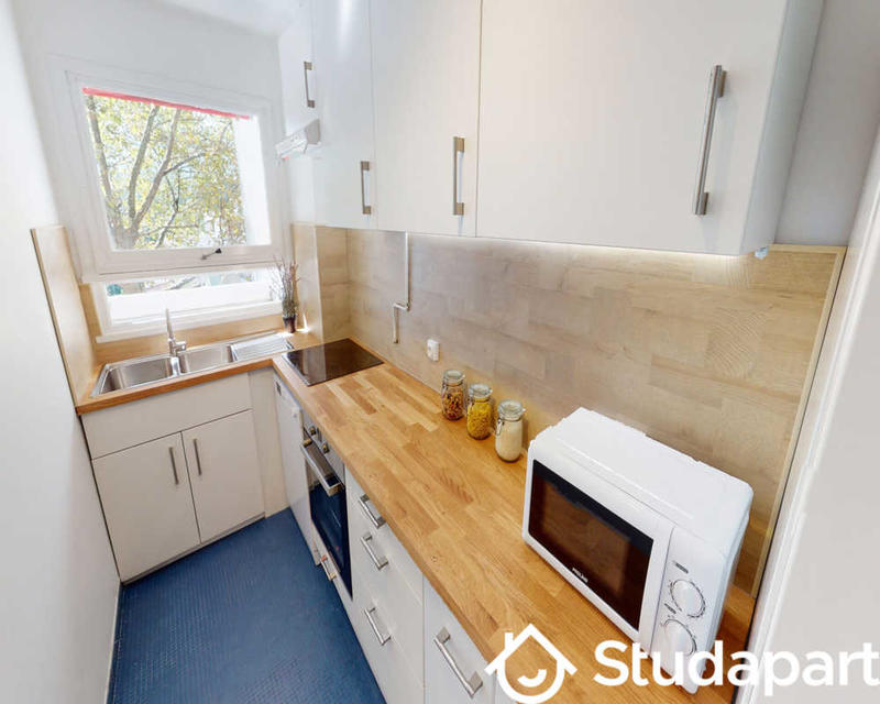 Chambre - 70 m² - 1 pièce