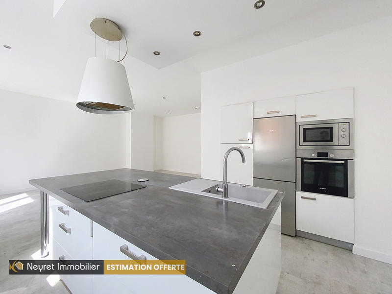 Appartement - 79 m² - 3 pièces