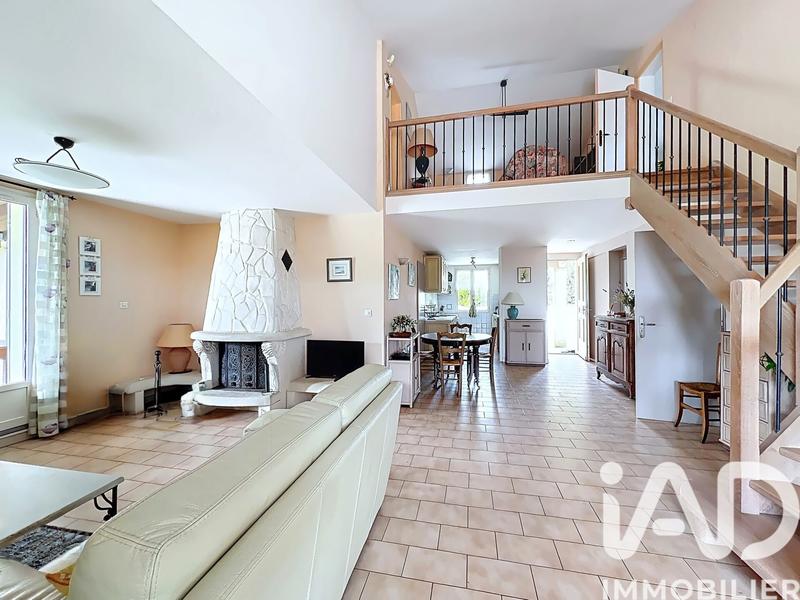 Maison - 182 m² - 6 pièces
