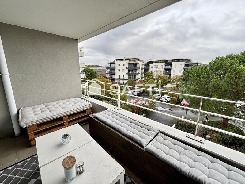 Appartement - 82 m² - 3 pièces