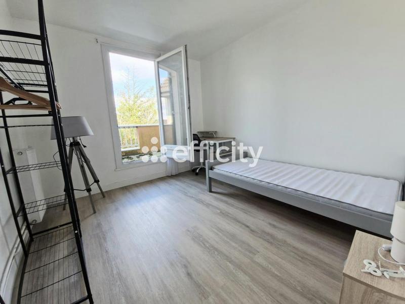 Appartement - 95 m² - 5 pièces