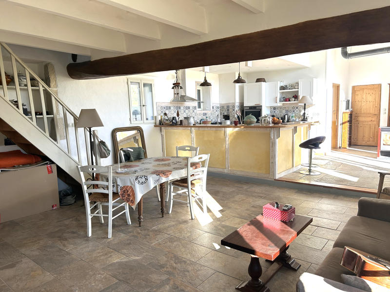 Maison - 186 m² - 5 pièces