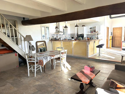 Maison - 186 m² - 5 pièces