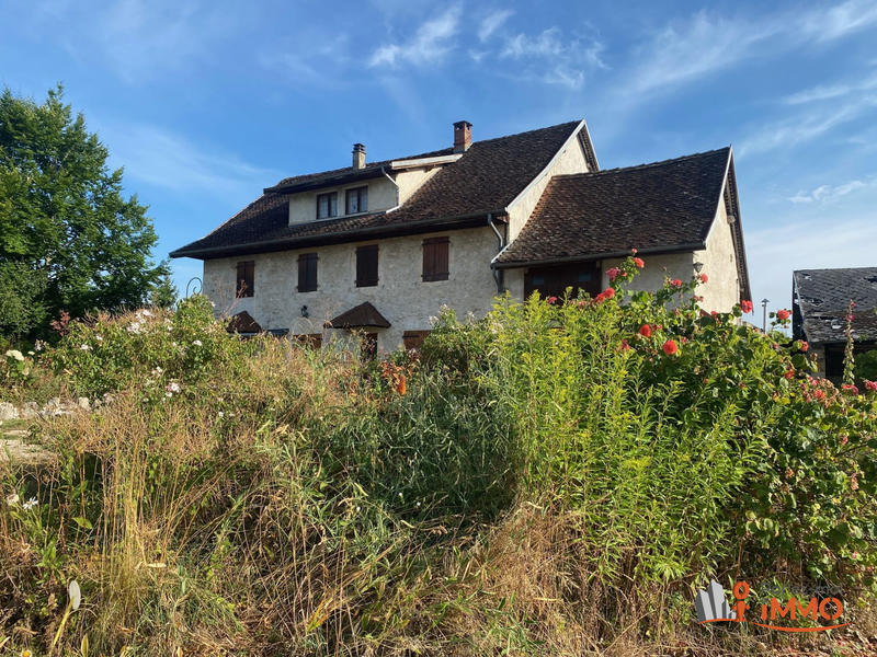 Maison - 166 m² - 9 pièces