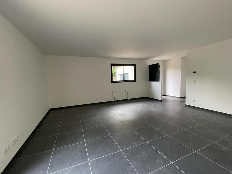 Maison - 105 m² - 4 pièces