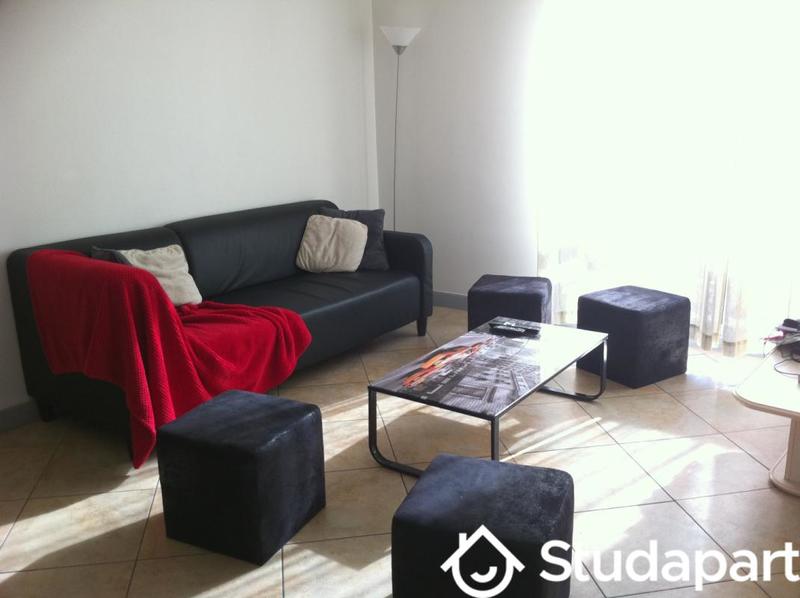 Chambre - 12 m² - 1 pièce