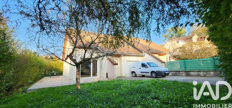 Maison - 97 m² - 5 pièces