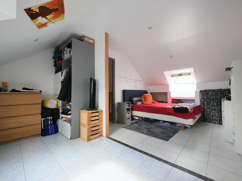 Maison - 98 m² - 5 pièces