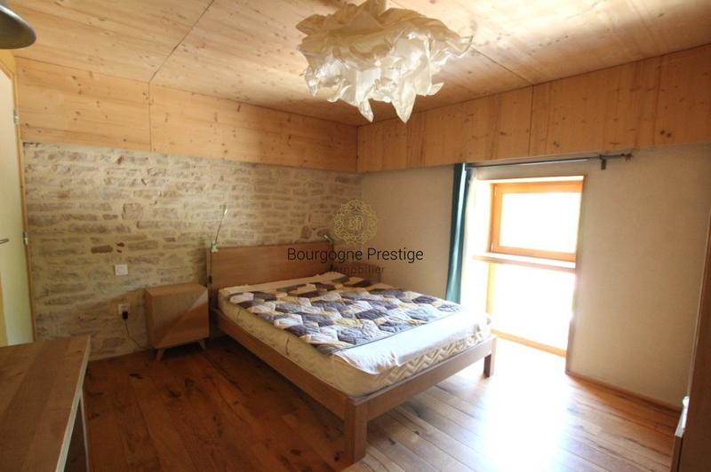 Propriété - 228 m² - 9 pièces