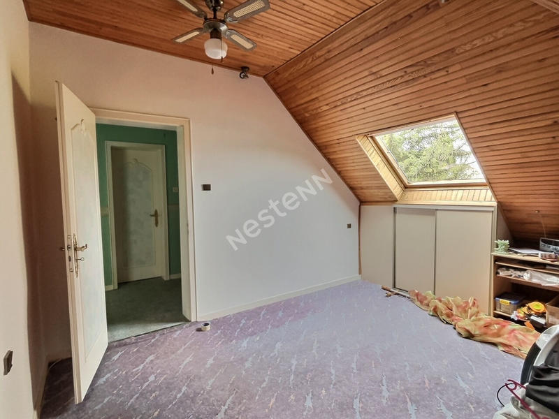 Maison - 174 m² - 9 pièces