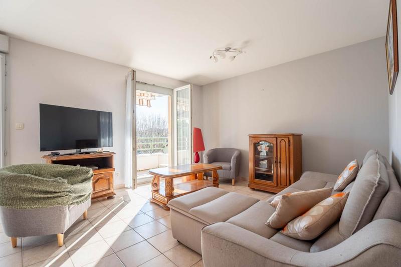 Appartement - 82 m² - 3 pièces