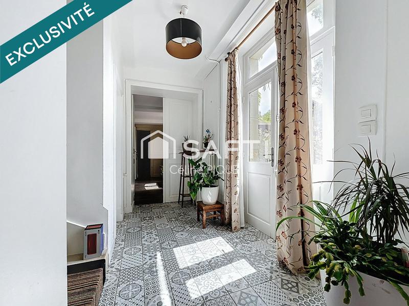 Maison de maîtres - 367 m² - 11 pièces