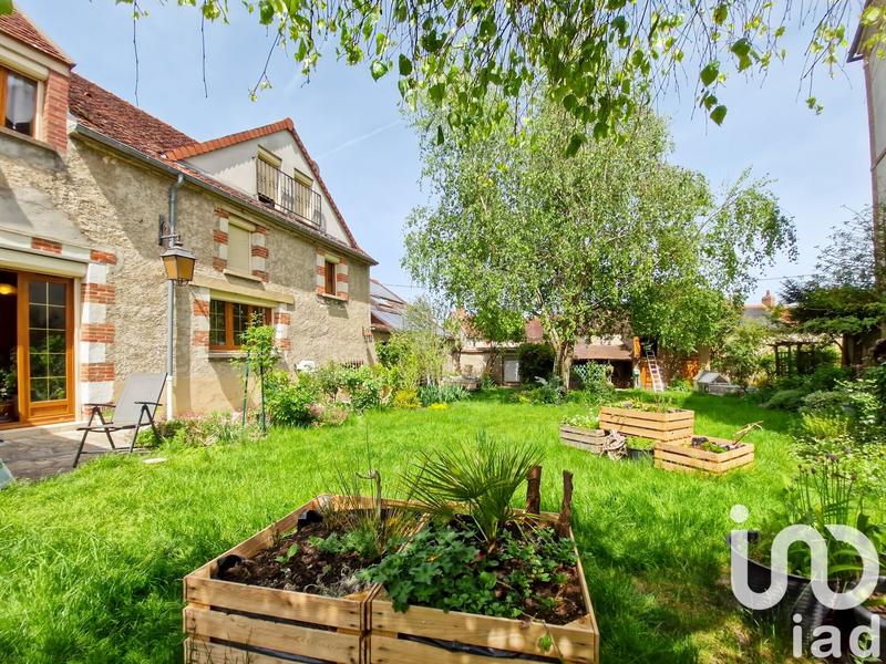 Maison - 211 m² - 8 pièces