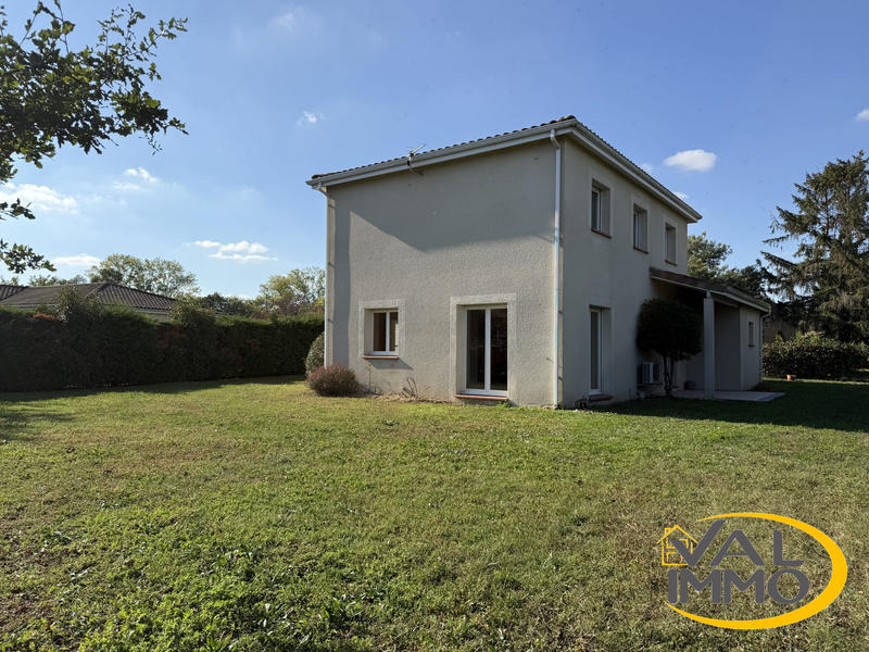 Maison - 140 m² - 6 pièces