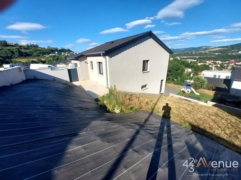 Maison - 103 m² - 4 pièces