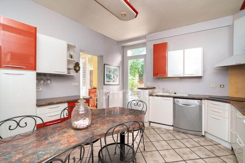 Appartement - 93 m² - 3 pièces