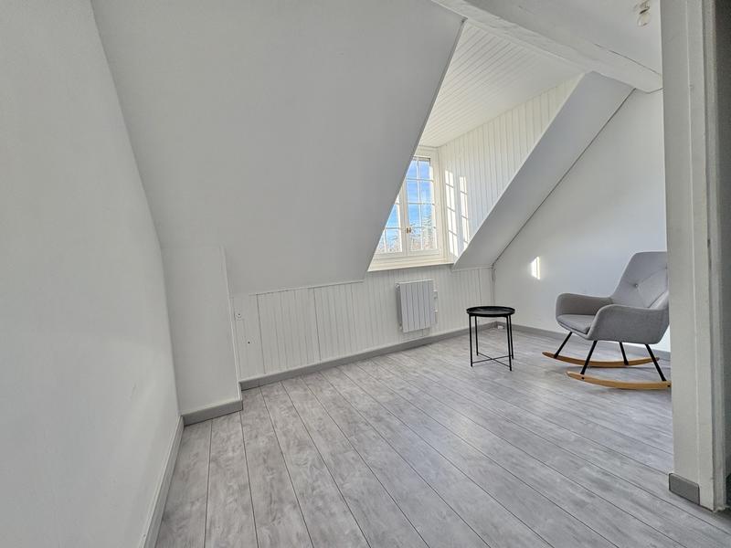 Maison traditionnelle - 85 m² - 6 pièces