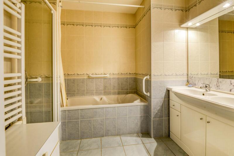 Appartement - 81 m² - 3 pièces