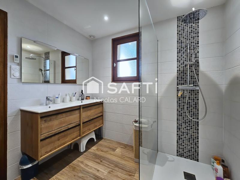 Maison - 170 m² - 7 pièces