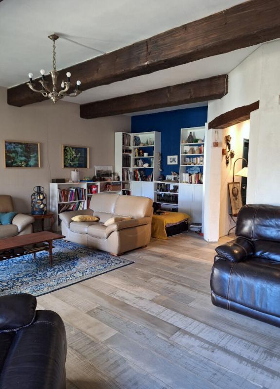 Demeure - 260 m² - 8 pièces