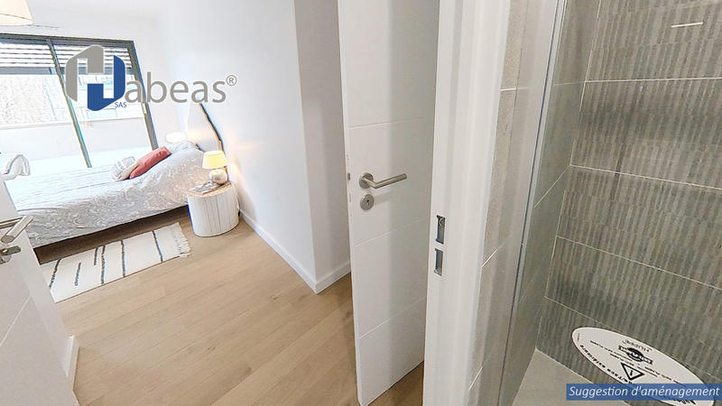 Appartement - 99 m² - 4 pièces