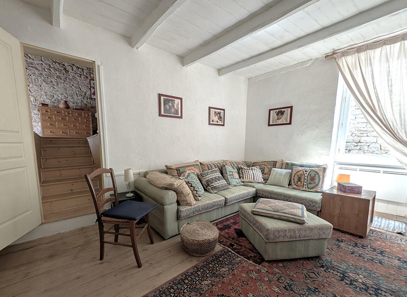 Maison - 203 m² - 6 pièces