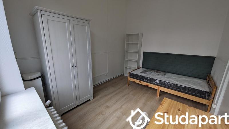 Chambre - 13 m² - 1 pièce