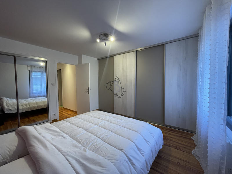 Appartement - 74 m² - 2 pièces