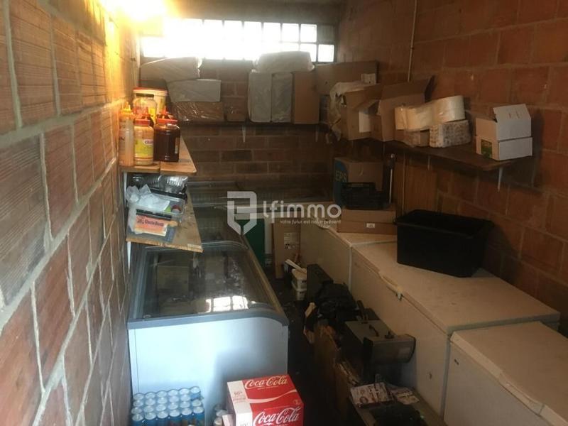 Local commercial - 35 m² - 2 pièces