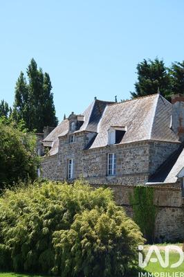Château - 1 500 m² - 10 pièces