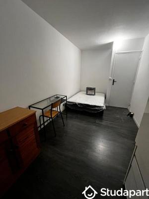 Chambre - 10 m² - 1 pièce