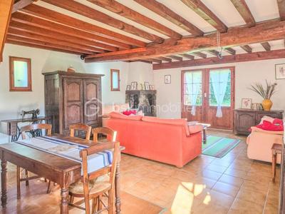 Maison - 88 m² - 4 pièces