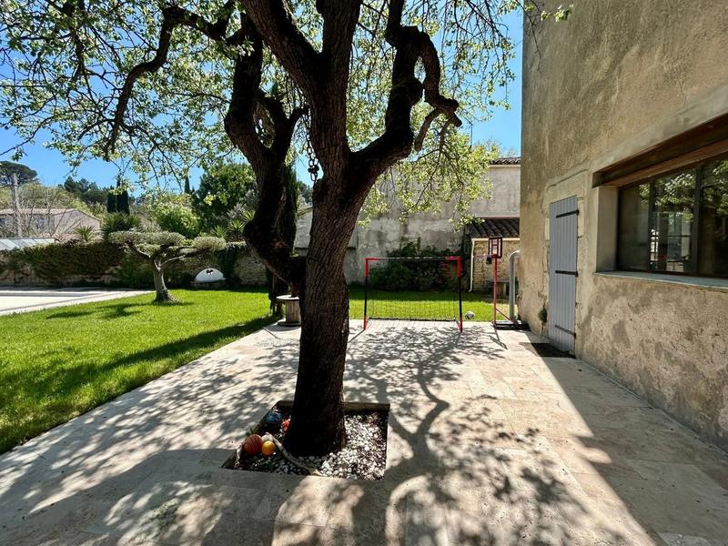 Bastide - 230 m² - 6 pièces