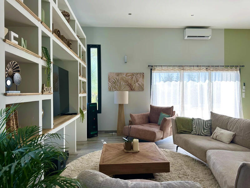 Villa - 187 m² - 9 pièces