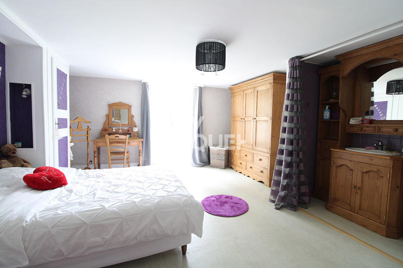 Maison - 271 m² - 7 pièces