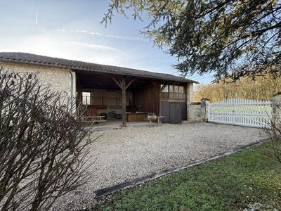 Maison - 250 m² - 6 pièces