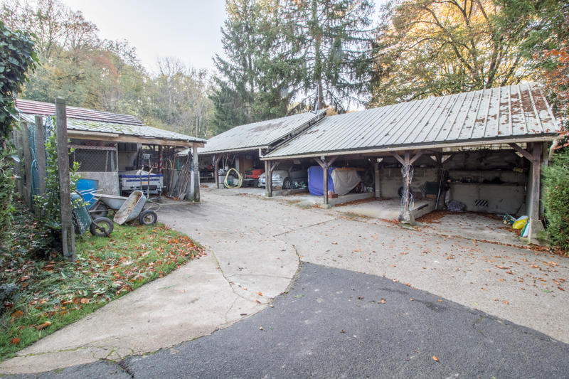 Propriété - 293 m² - 5 pièces