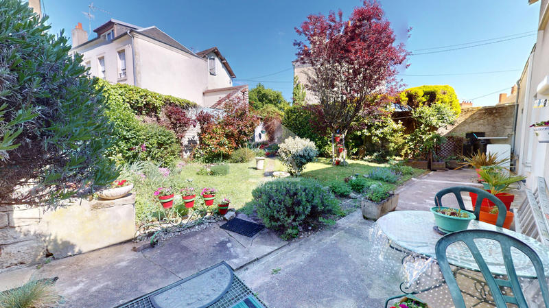 Maison - 143 m² - 7 pièces