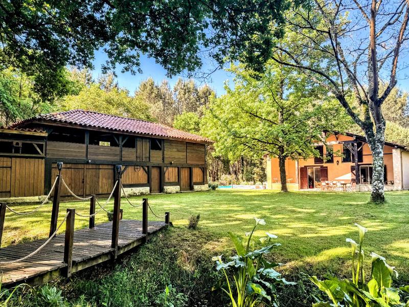 Maison - 140 m² - 6 pièces