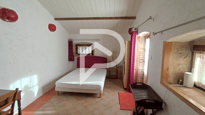 Maison - 180 m² - 8 pièces