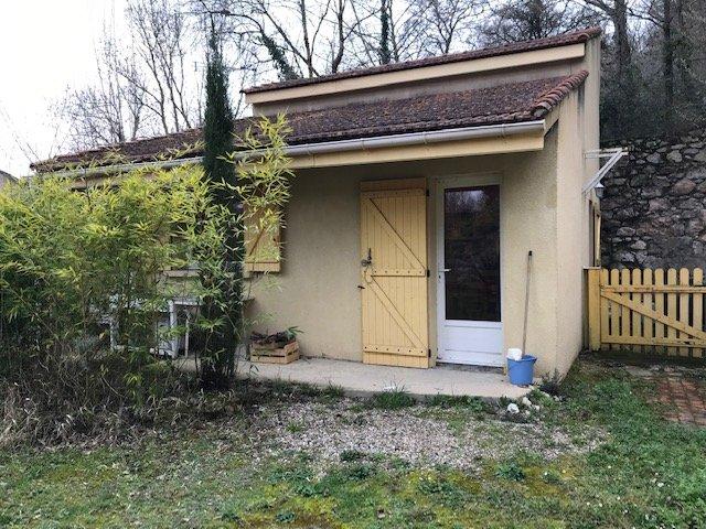 Propriété - 318 m² - 7 pièces