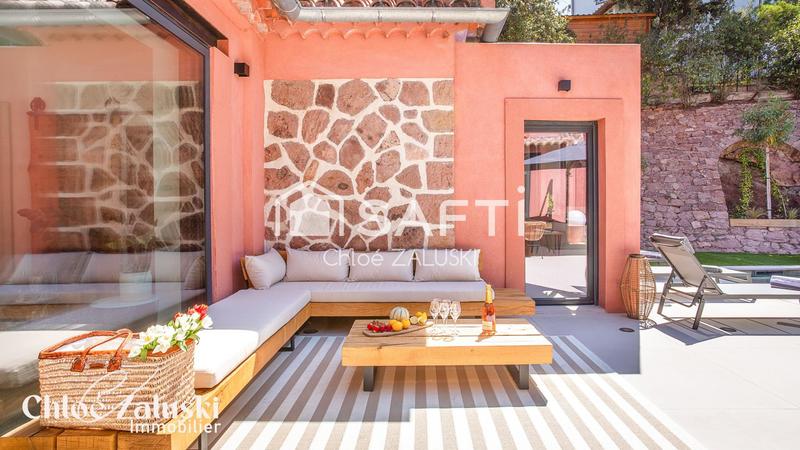 Maison - 280 m² - 7 pièces