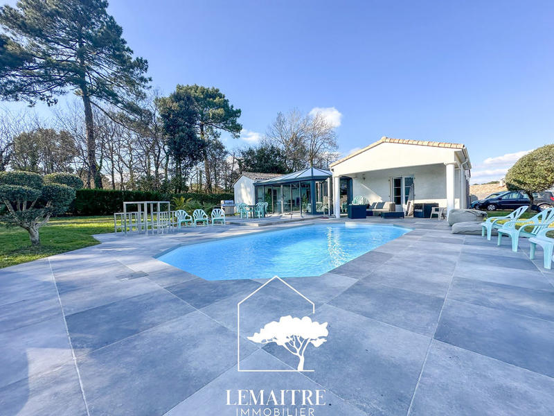 Maison - 174 m² - 5 pièces