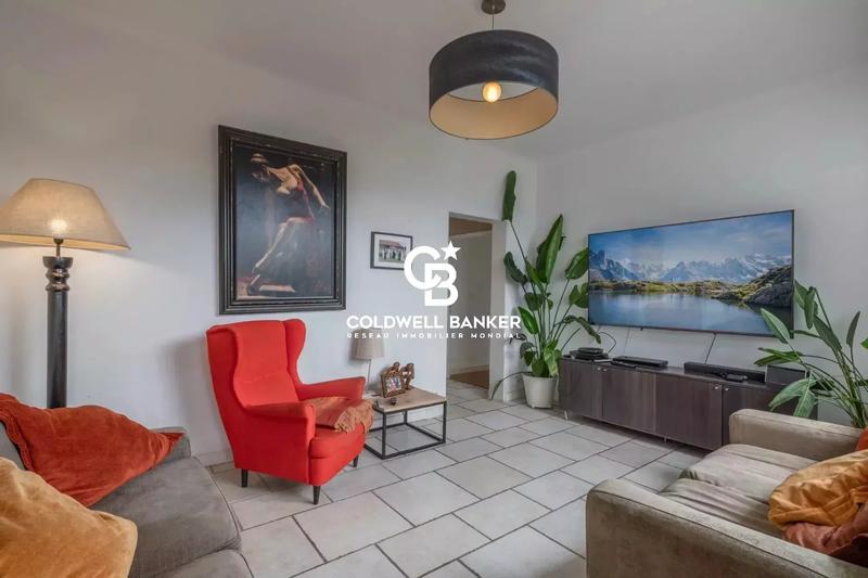 Maison - 450 m² - 7 pièces