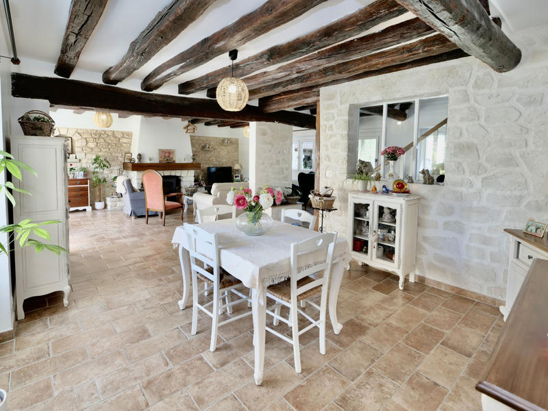 Maison - 145 m² - 6 pièces