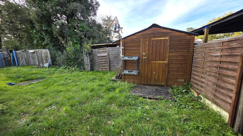 Terrain de loisirs - 834 m²