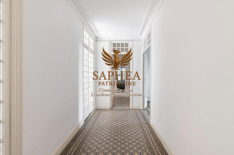 Appartement - 136 m² - 6 pièces