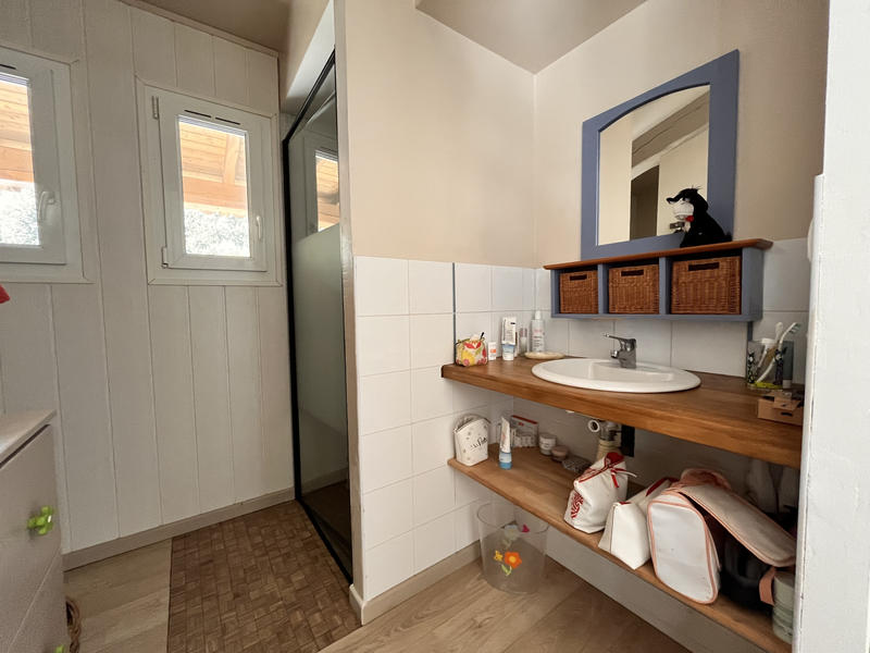 Maison - 260 m² - 8 pièces