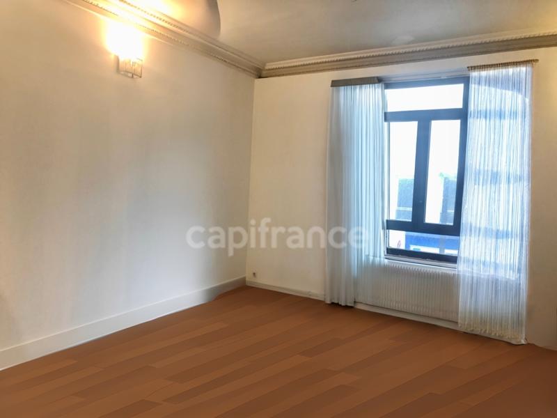 Appartement - 158 m² - 6 pièces